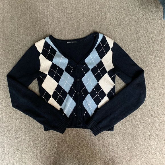 BRANDY MELVILLE ELIZABETH ARGYLE CARDIGAN - Picture 2 of 4
